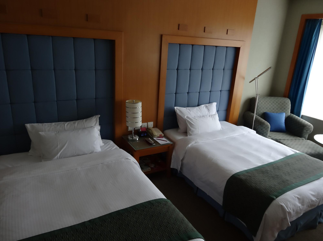 上海银星皇冠假日酒店主图