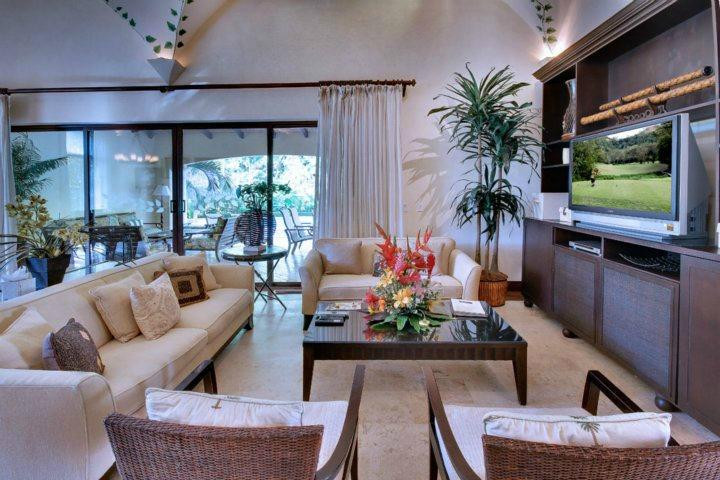 La Casa Tropical
