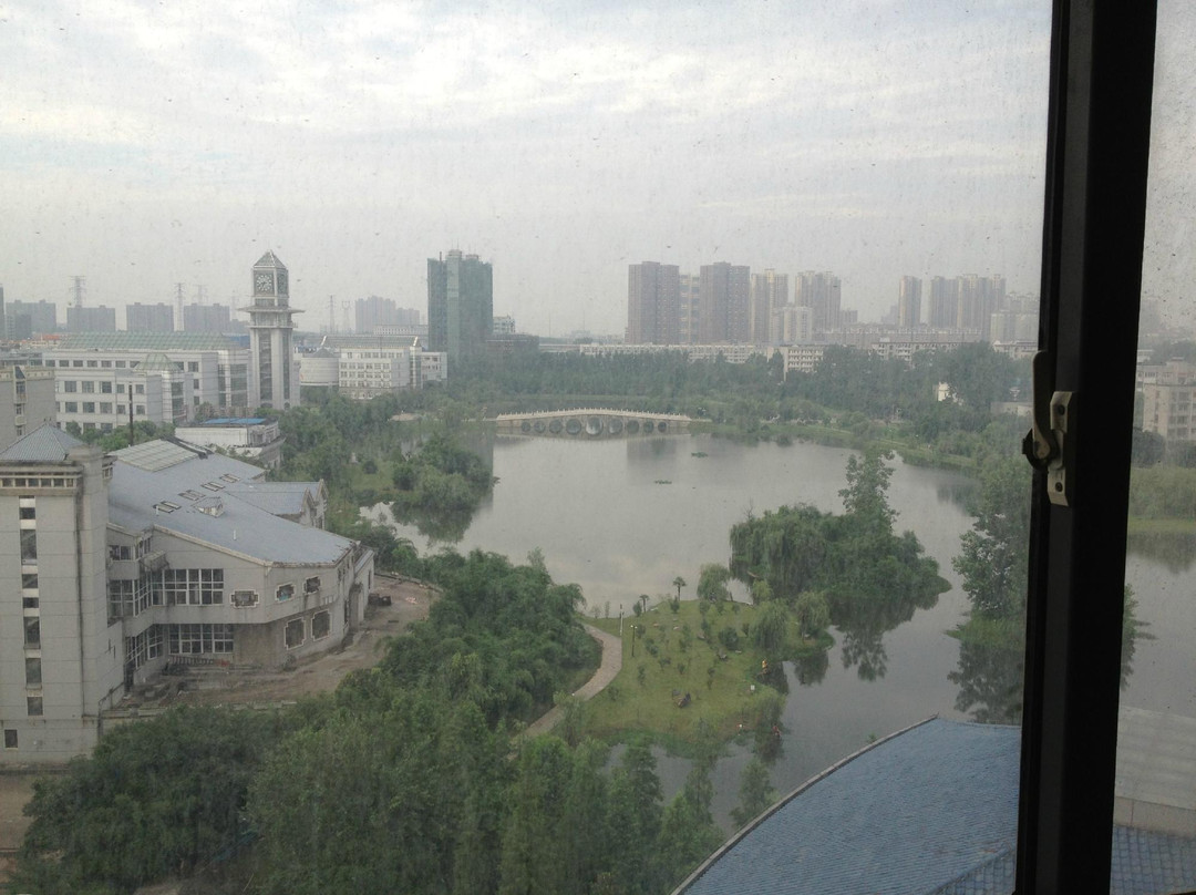 中天世纪大酒店主图