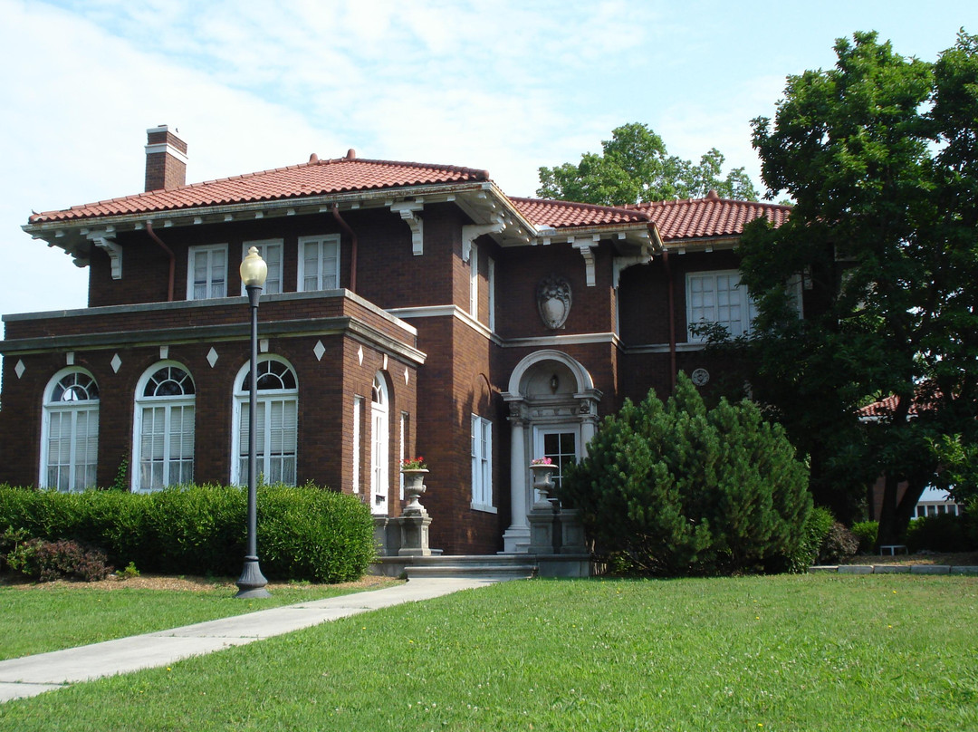 White Lace Inn