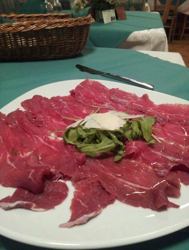 Marilleva 1400餐馆和美食-Bar ristorante pizzeria Kristall