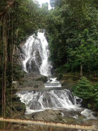 Punyaban Waterfall景点图片