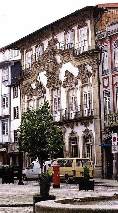 Casa dos Lobo Machado-吉马良斯必去景点