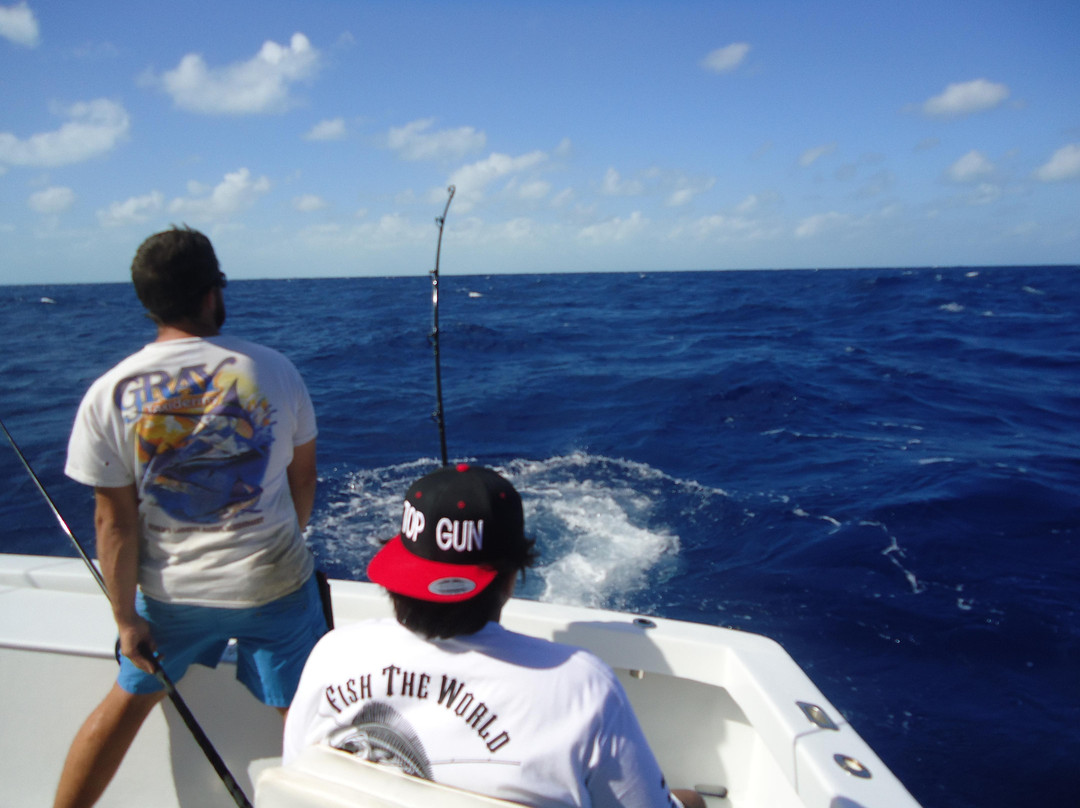 Drop Back Fishing Charters-伊斯拉摩拉达必去景点