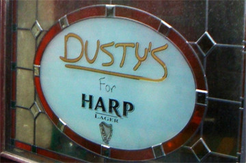 Dustys Bar景点图片