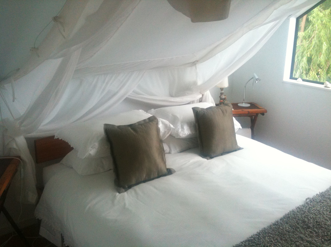 Rangimarie Anaura Bay Beachstay