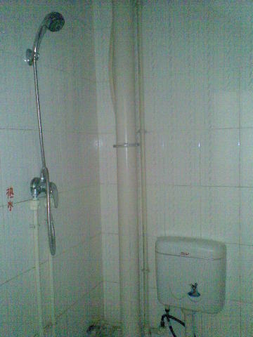 龙伟招待所-客卧