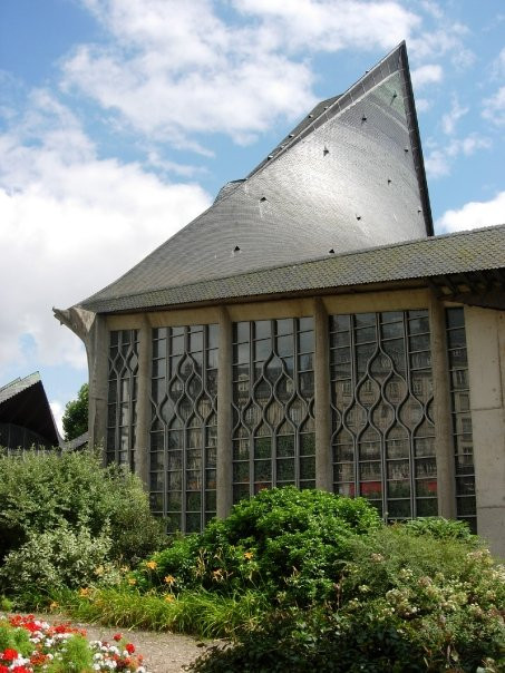L’église sainte Jeanne d’Arc景点图片
