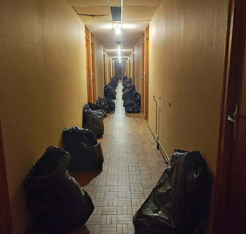 Abbaye Notre Dame Des Neiges-Saint-Laurent-les-Bains必去景点