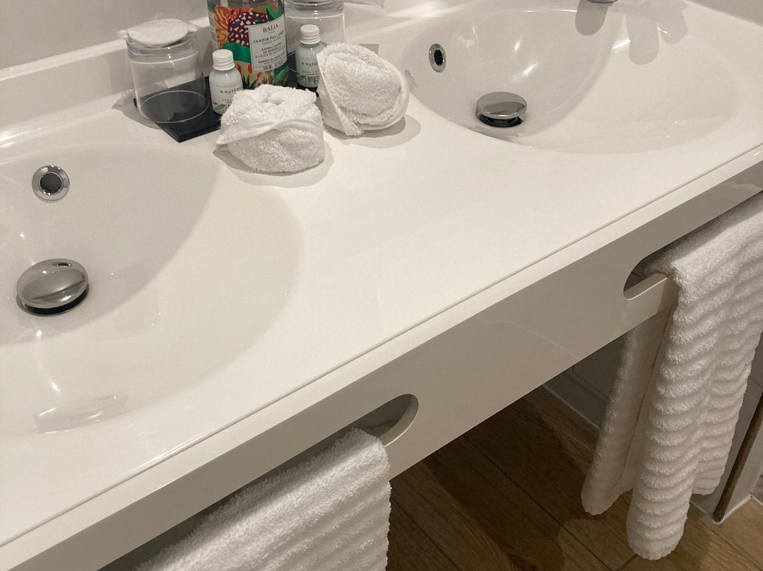 Les Terrasses du Port主图