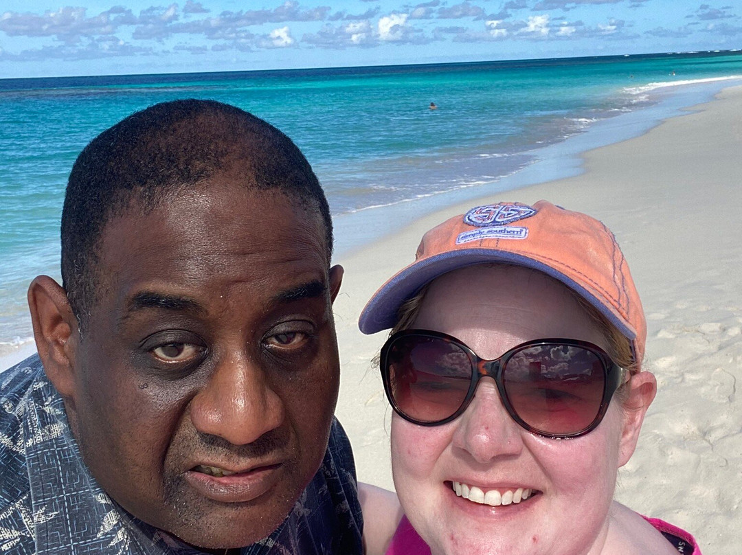 Billy Bones Boatcharters-辛普森湾必去景点