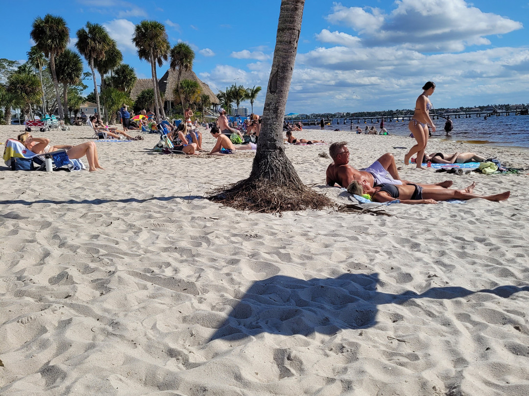 Yacht Club Public Beach-开普科勒尔必去景点