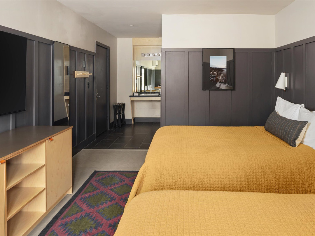 The Coachman Hotel Tahoe主图