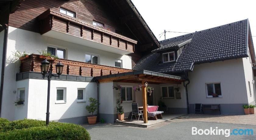 Apartmenthaus Kestel主图