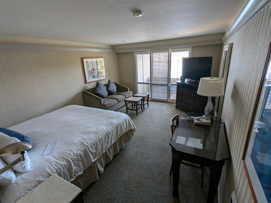 蒙特利湾酒店主图