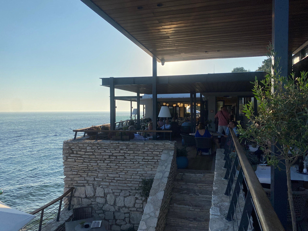 Bonaca Restaurant & Lounge Bar