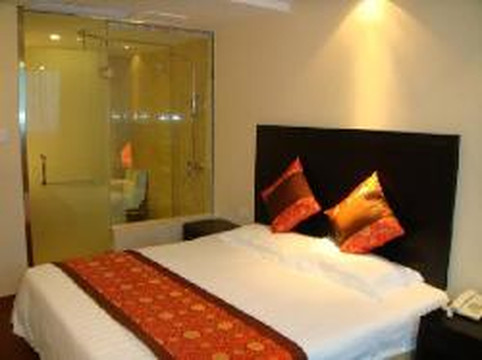 如家精选酒店(上海亚新广场长寿路地铁站店)主图