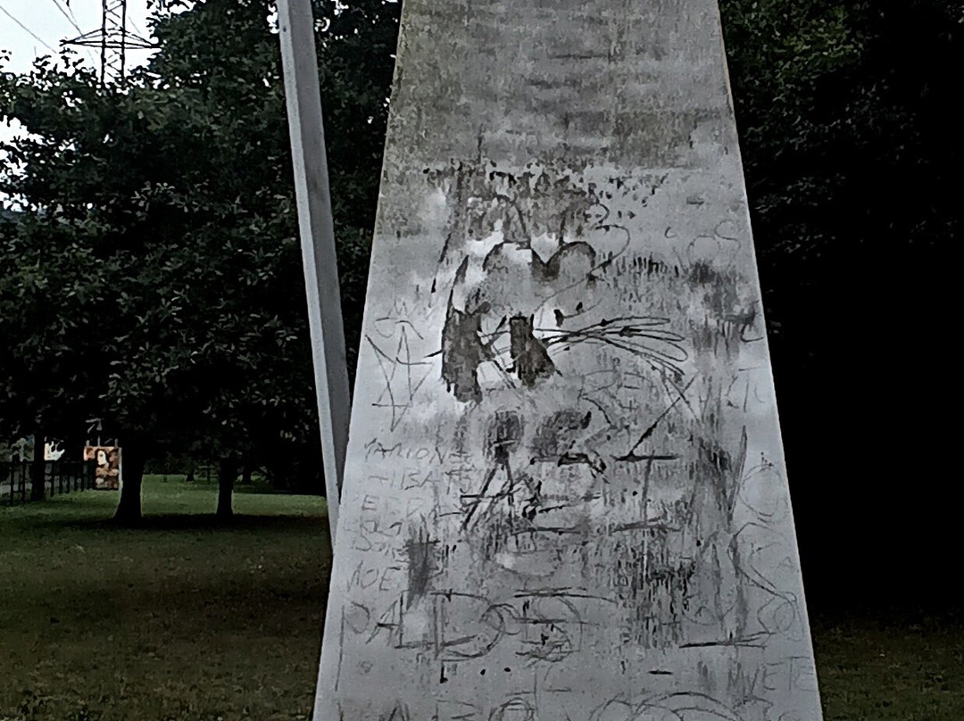 Escultura «xana De La Ventana»