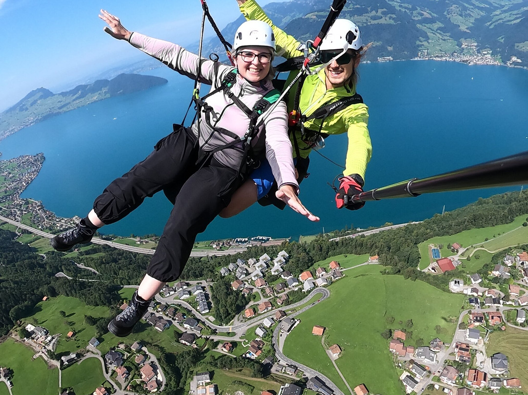 SkyGlide Paragliding Lake Lucerne-Ennetbuergen必去景点