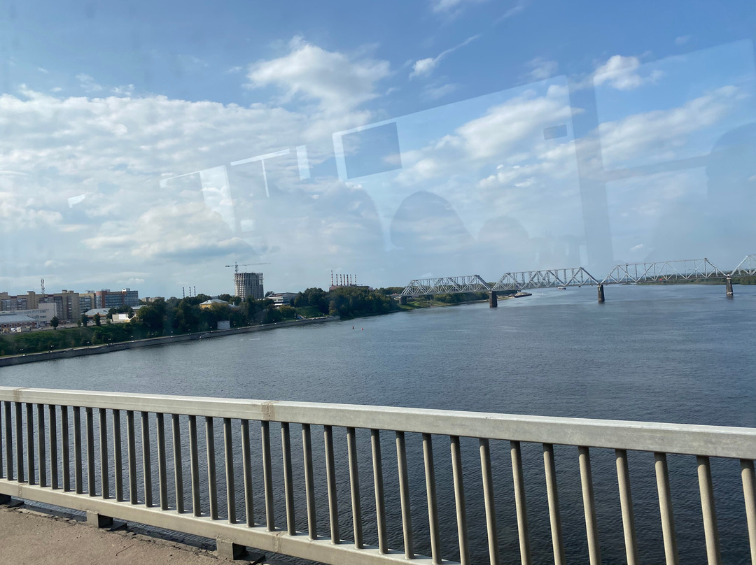 Oktyabrskiy Bridge-雅罗斯拉夫必去景点