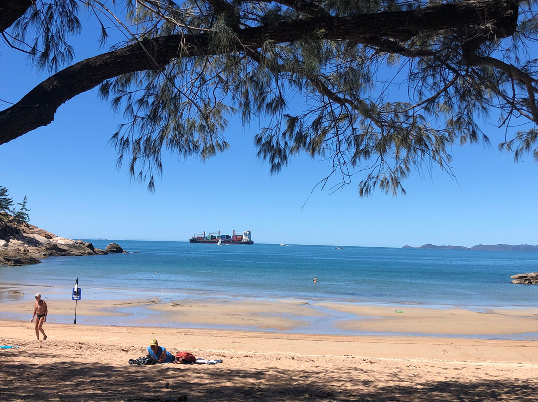 岛闲暇度假村主图