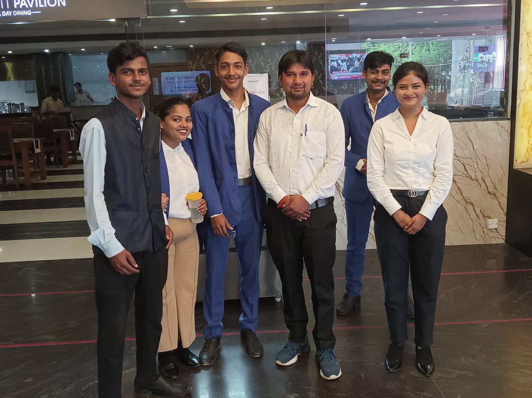 Di Arch Lucknow主图