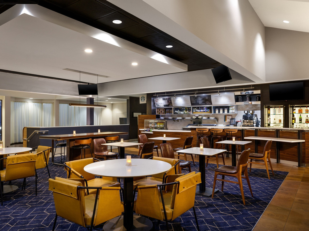 Courtyard by Marriott Denver Central Park主图