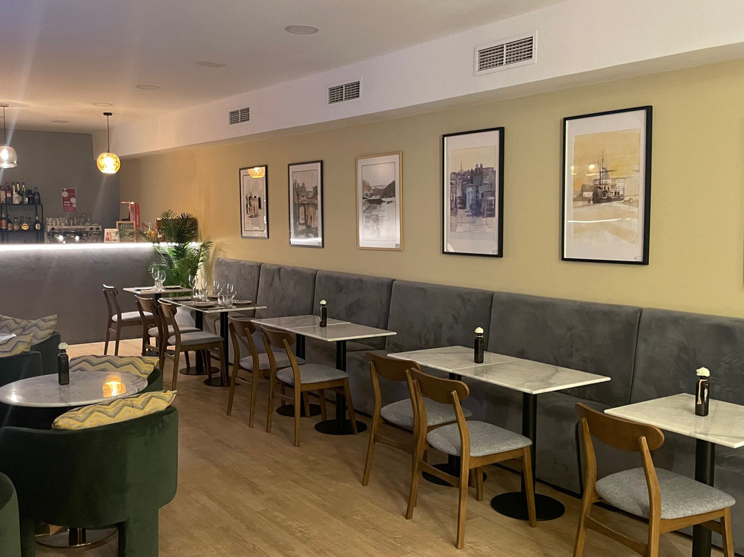 Sea Breeze Art-food-drinks