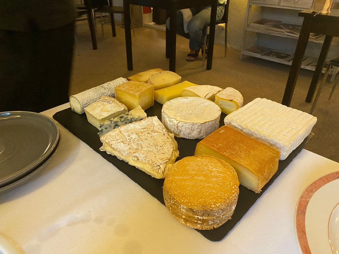 Hotel Restaurant Le Pont Bernet主图