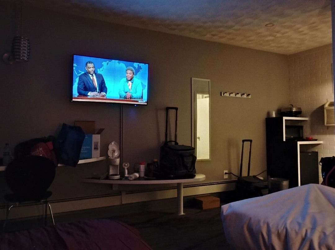 Cadillac Motel Near the Falls主图