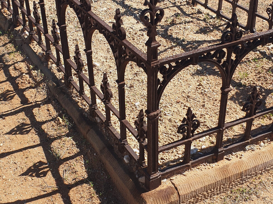 Farina Cemetery