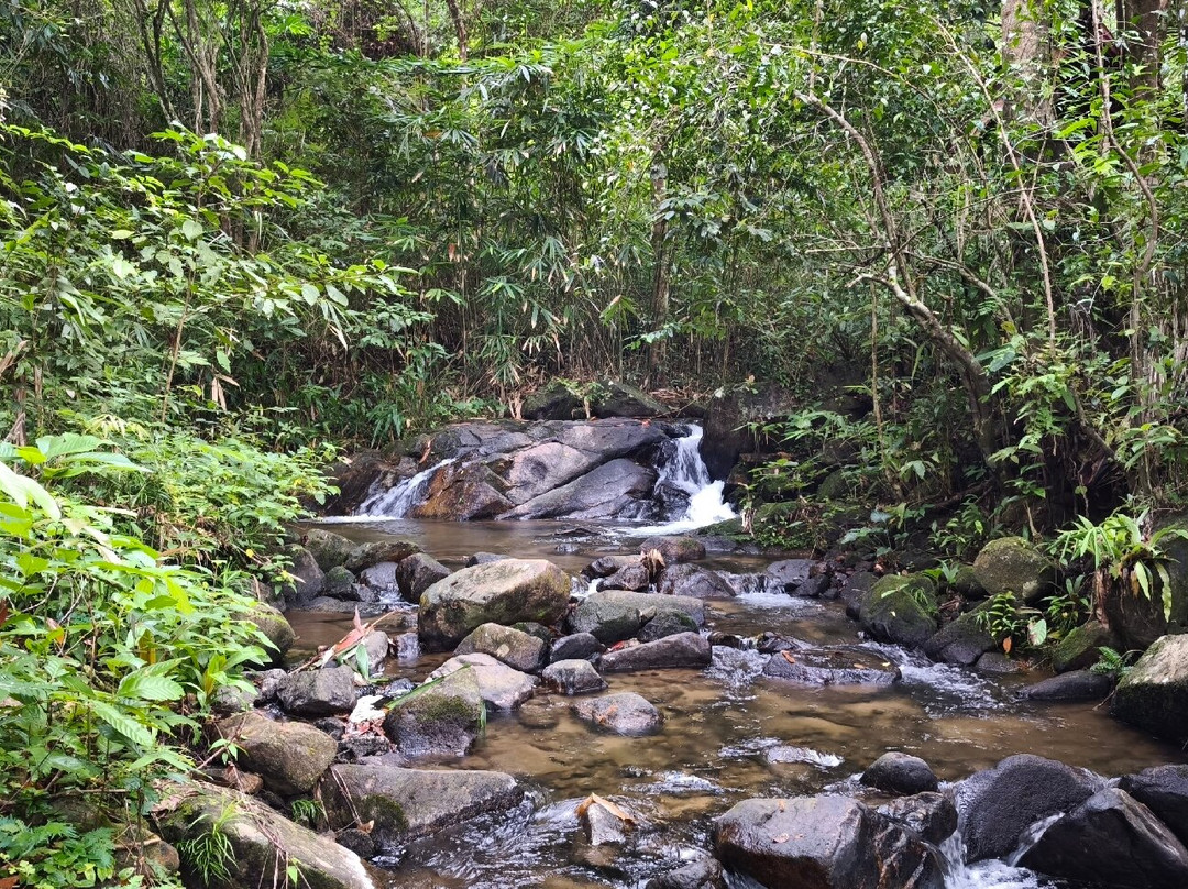 Sai Rung Waterfall景点图片