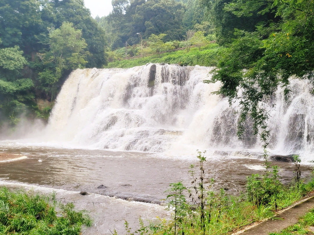 Ryumon Waterfall-那须乌山市必去景点