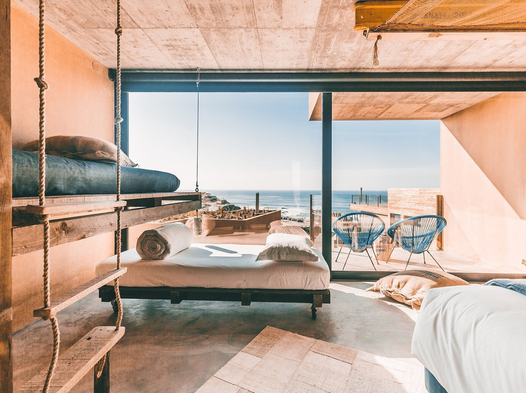 Noah Surf House Portugal