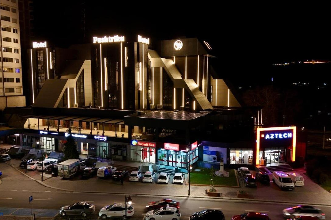 Hotel Pashtriku