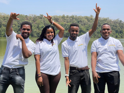 TANZANIA INSIDE AND SAFARI