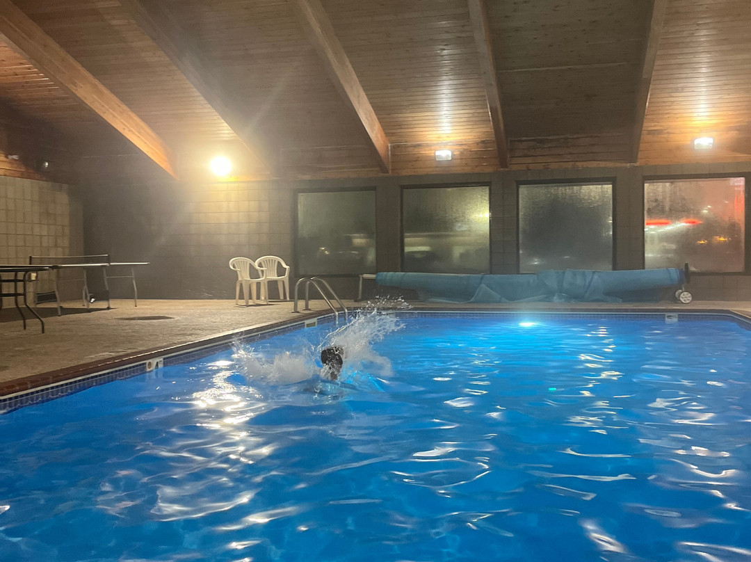 Boarders Inn & Suites by Cobblestone Hotels - Wautoma主图