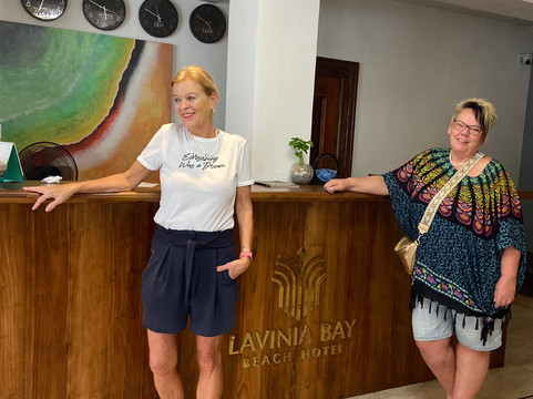 拉维尼亚湾海滩酒店