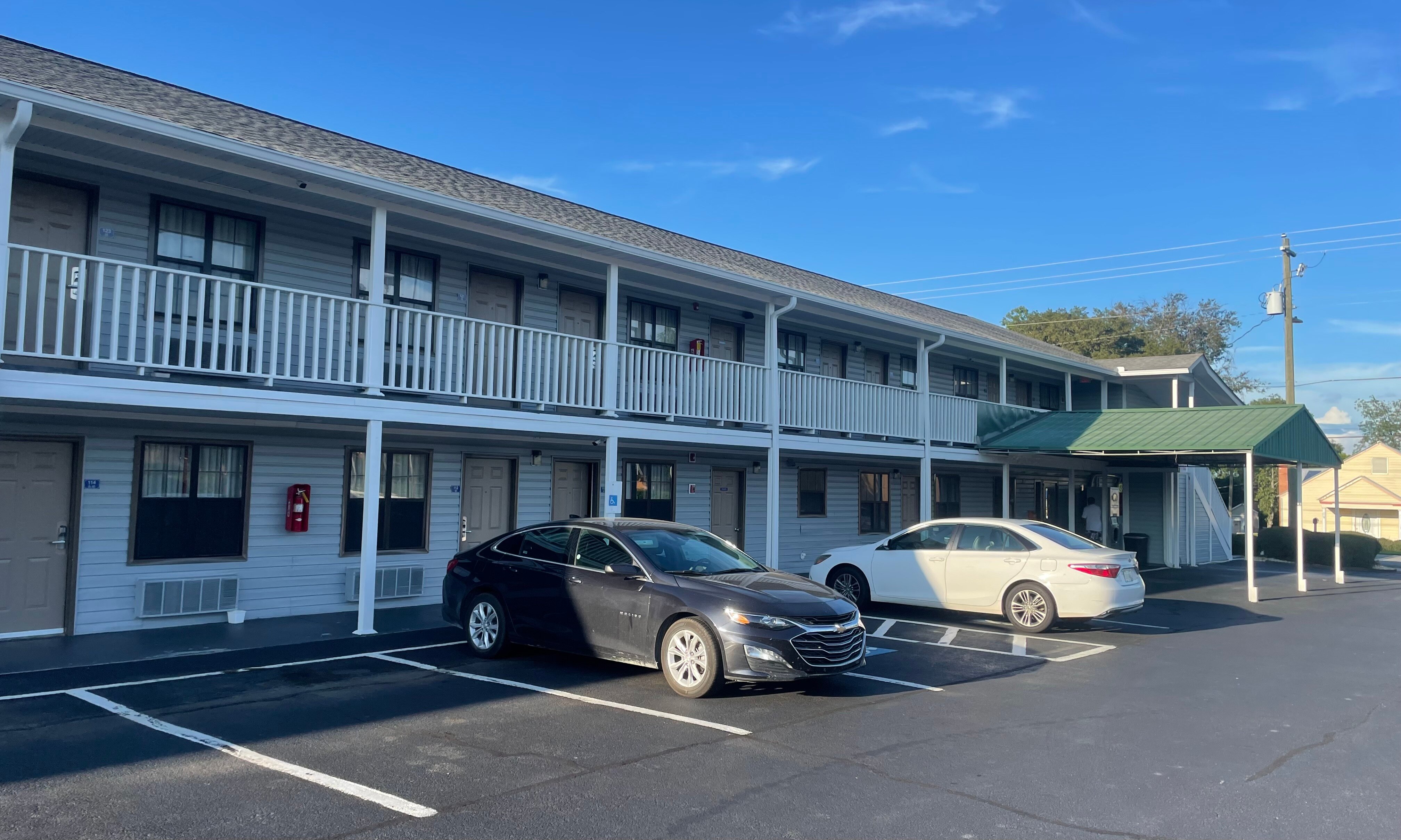 Loyalty Inn Hawkinsville-浴室