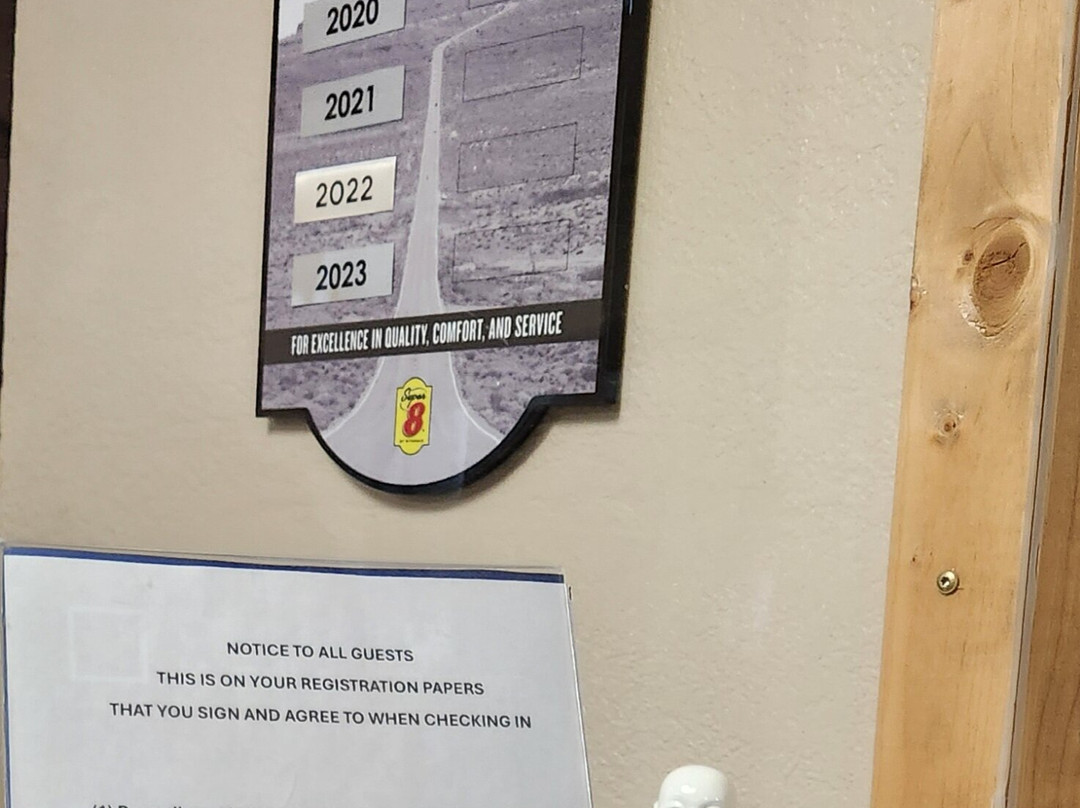 Super 8 by Wyndham Elkins主图