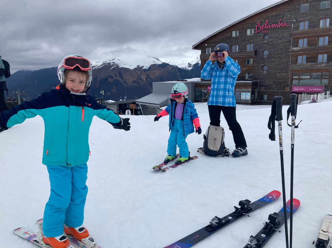 SnowTribe Ski & Snowboard-莫尔济讷必去景点