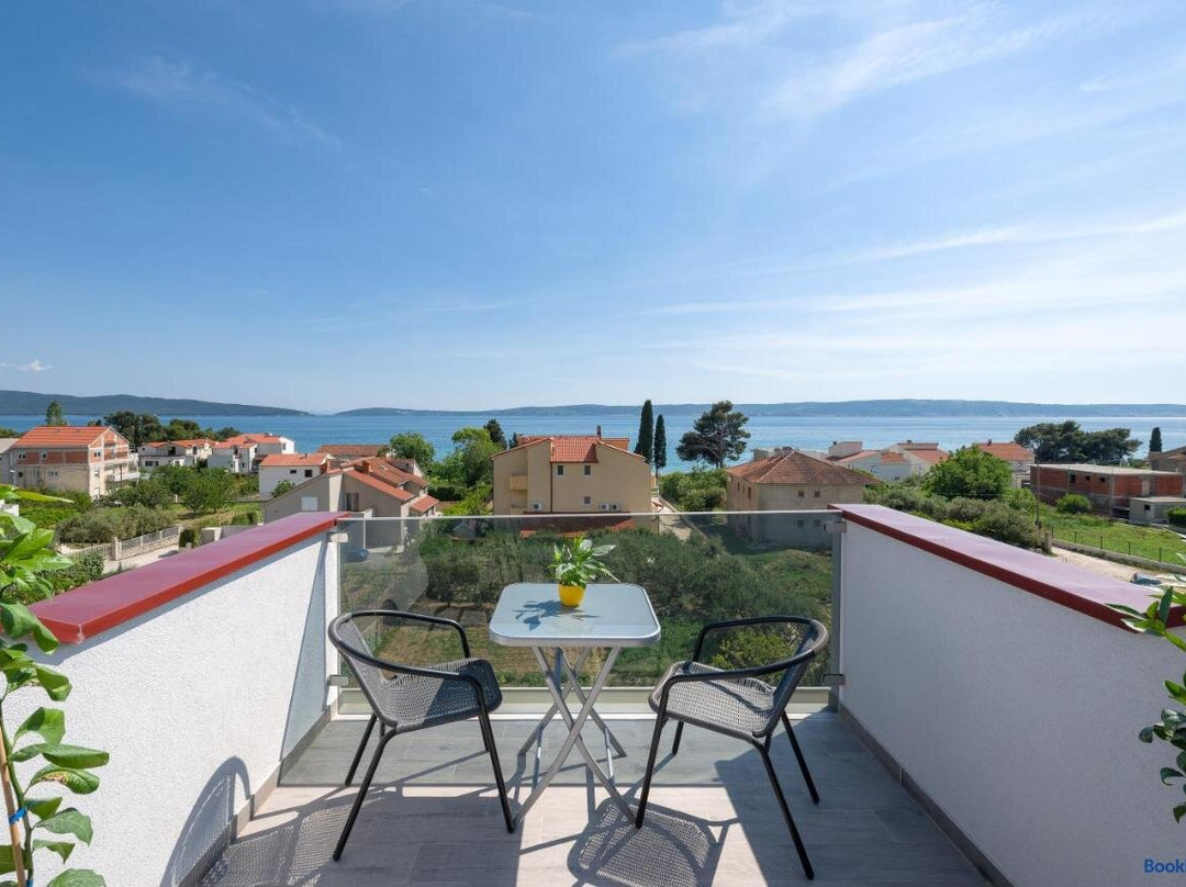 Apartments Kapo