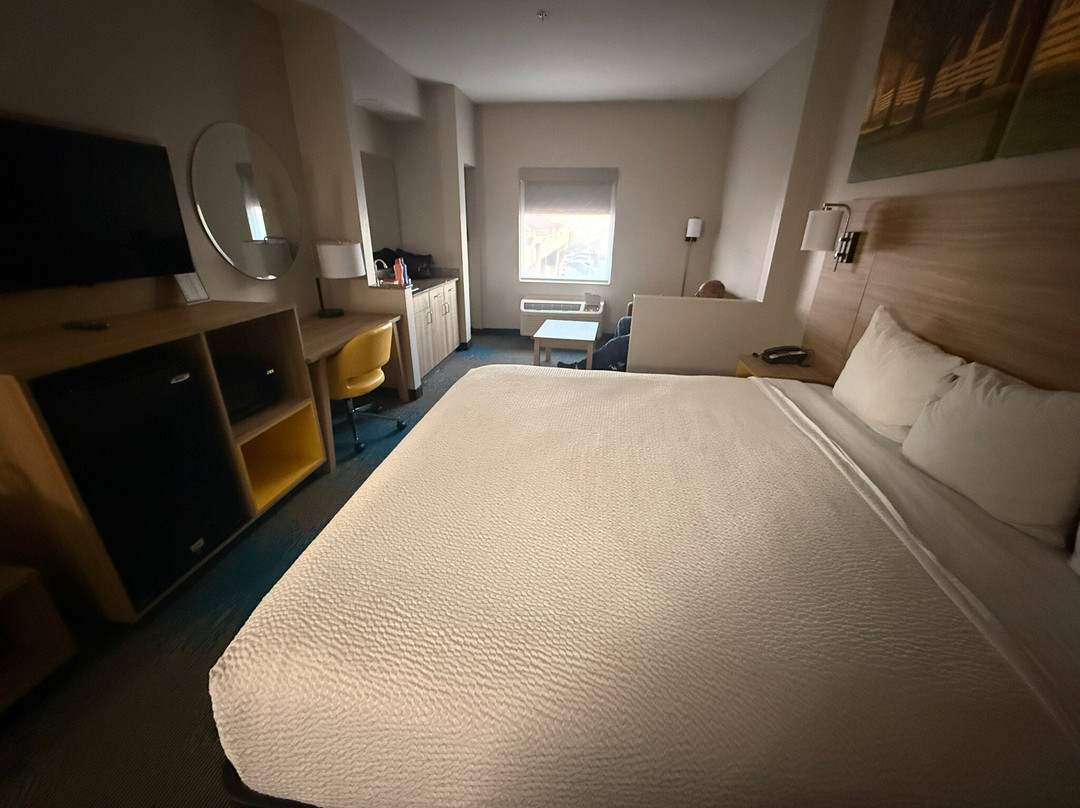 Days Inn & Suites by Wyndham Prattville-Montgomery主图