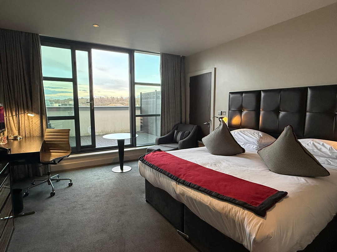 Brooklands Hotel主图