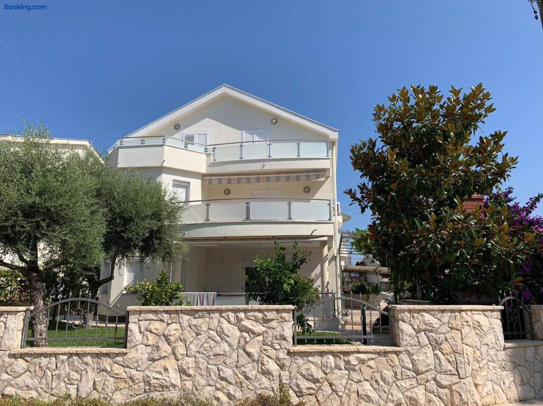Apartments Dumančić