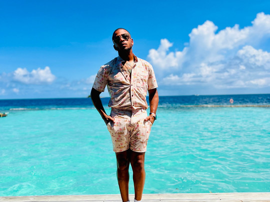 雅暗礁艾莱霍酒店主图