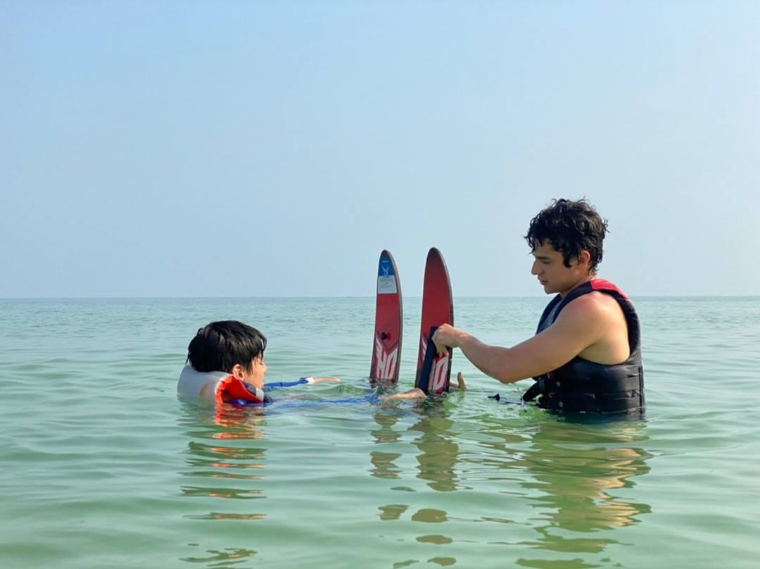 Lunáuticos. Clases De Esquí Y Wakeboard-Chicxulub Puerto必去景点