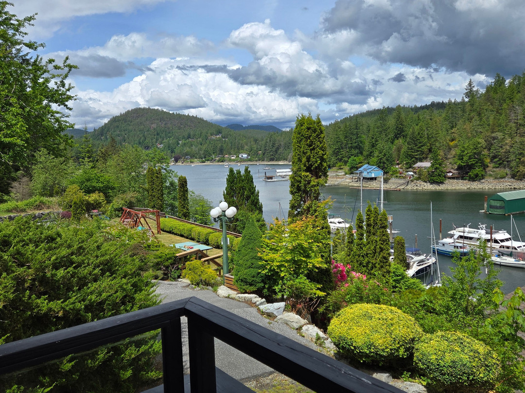 Sunshine Coast Resort Hotel & Marina主图