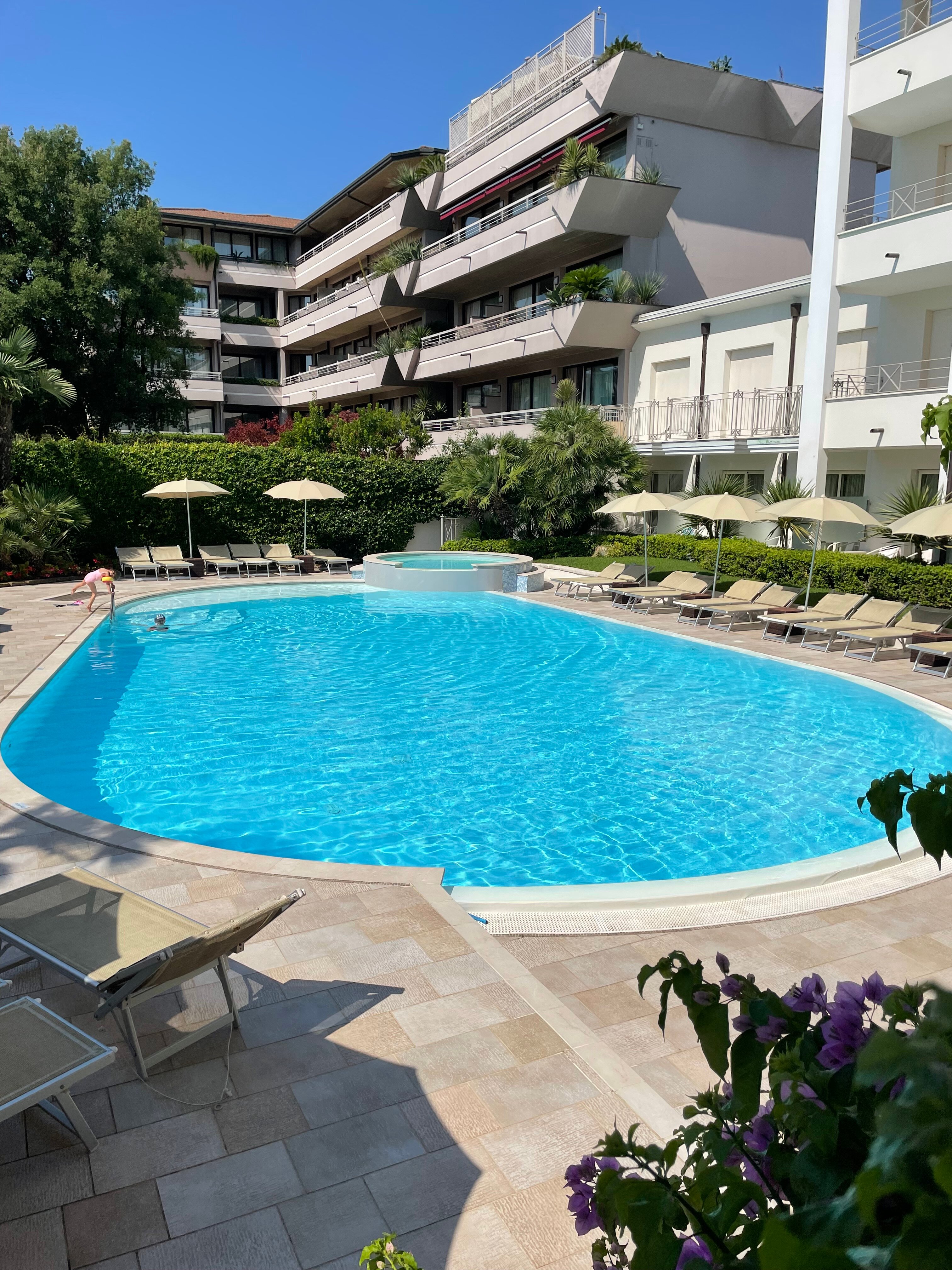 马泰拉酒店-泳池