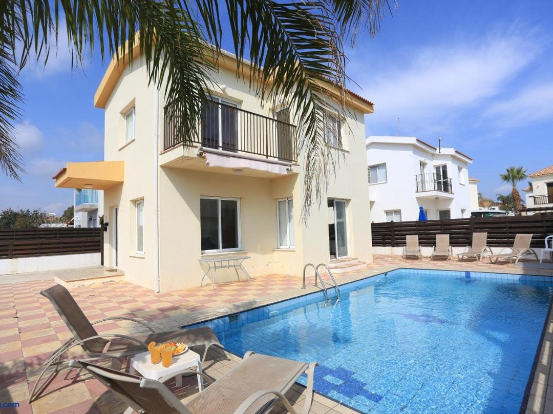 SeaBreeze Villas by TrulyCyprus